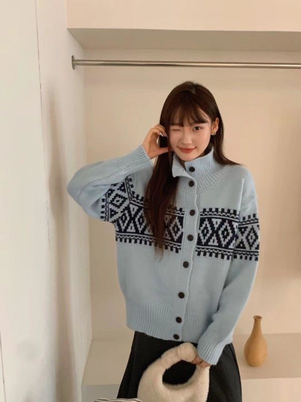 𝐍𝐞𝐰 北歐風雪花開釦毛衣 