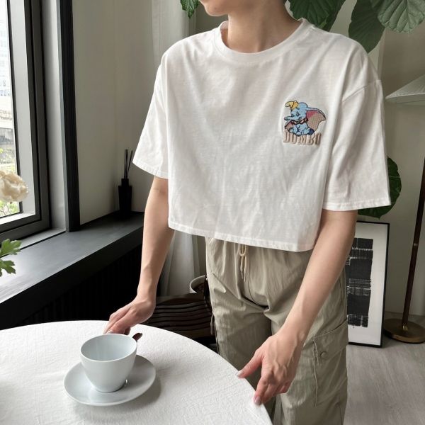 小飛象刺繡短版短Ｔ 