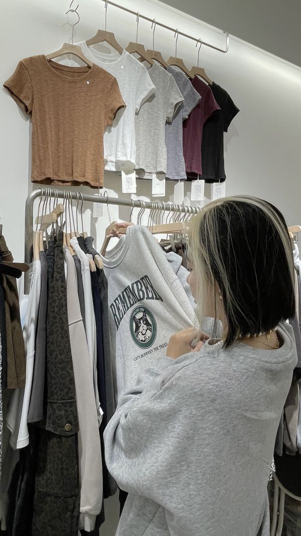 𝐍𝐞𝐰 𝟐𝟎𝟐𝟓 小黑貓衛衣 