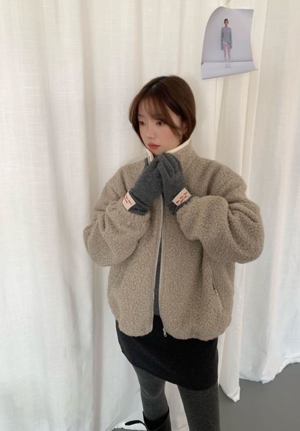 𝐍𝐞𝐰 𝟐𝟎𝟐𝟓 捲毛撞色領外套 