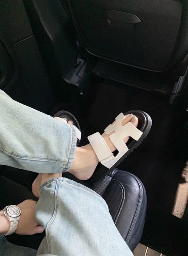 真皮二舅H拖鞋 