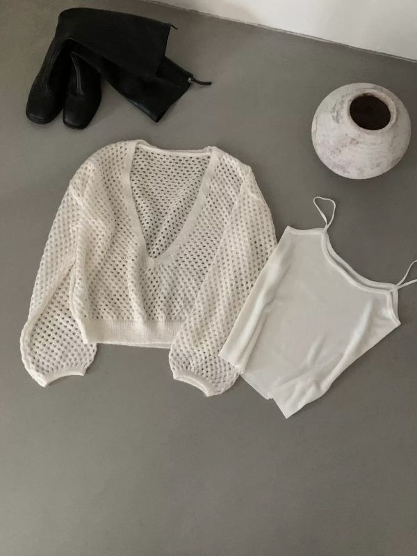 軟糯毛線質感鏤空兩件套 