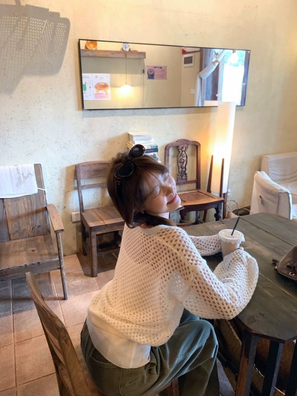 軟糯毛線質感鏤空兩件套 