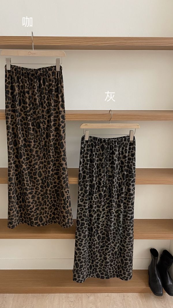 𝐍𝐞𝐰 𝟐𝟎𝟐𝟓 豹紋傘長裙 