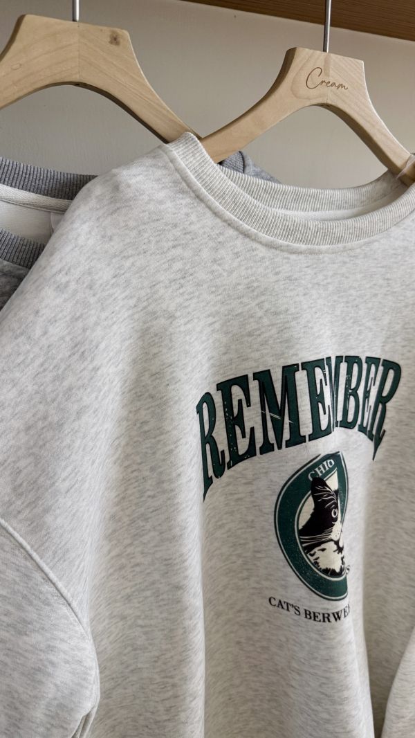 𝐍𝐞𝐰 𝟐𝟎𝟐𝟓 小黑貓衛衣 