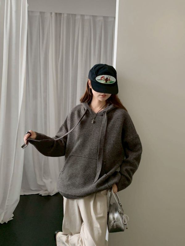 𝐍𝐞𝐰 𝟐𝟎𝟐𝟓連帽拉繩中長版毛衣 