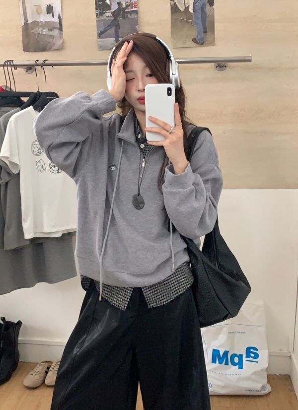 刺繡半拉鍊衛衣 