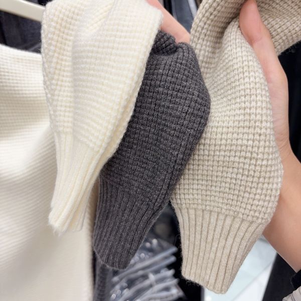 波羅紋圍脖毛衣 