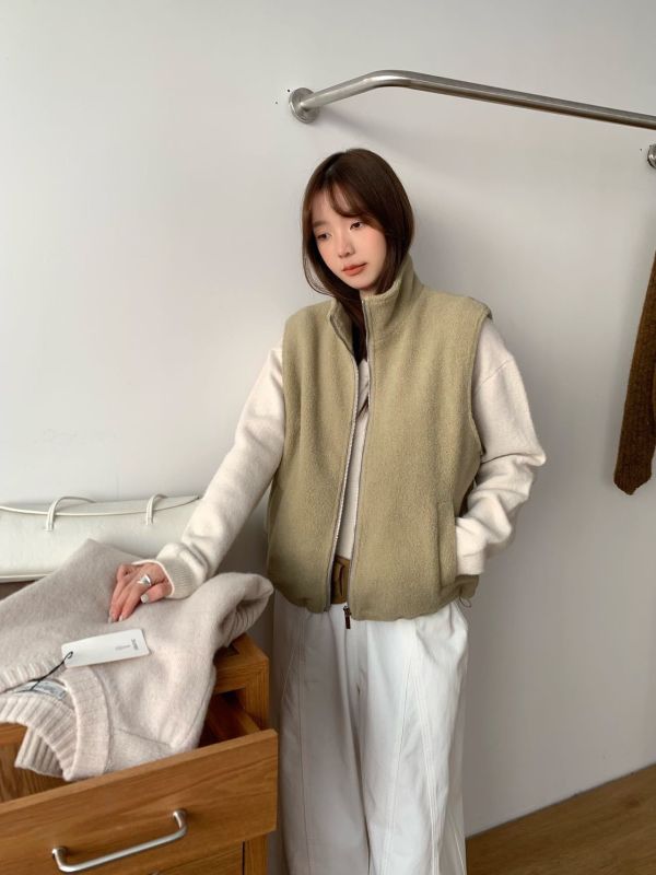 質感超棒～立領珍珠棉背心 