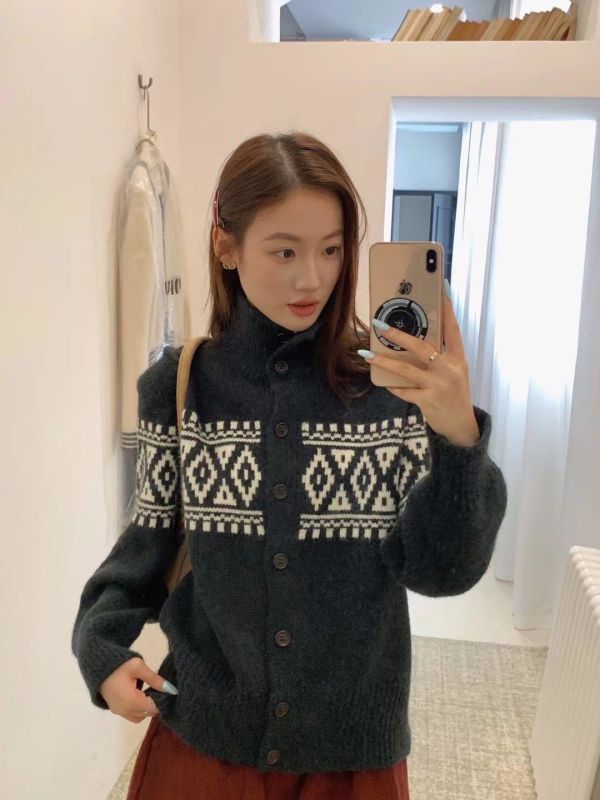 𝐍𝐞𝐰 北歐風雪花開釦毛衣 