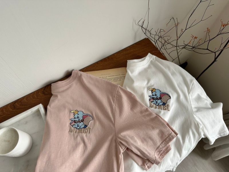 小飛象刺繡短版短Ｔ 