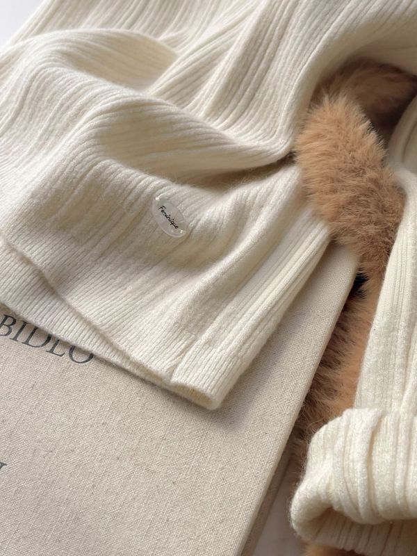 版型超好～純色打底針織上衣 