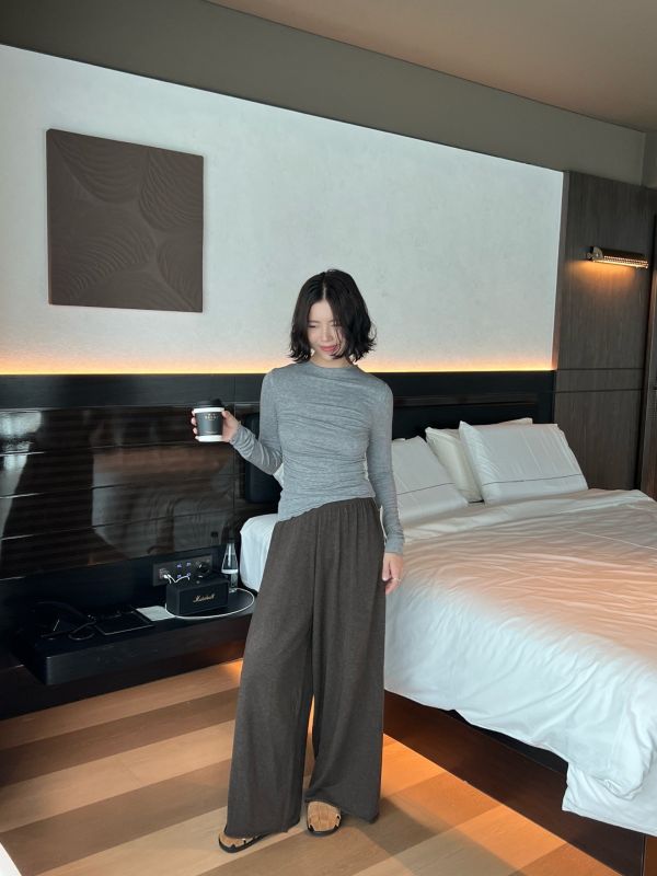 𝐍𝐞𝐰 𝟐𝟎𝟐𝟓 毛織闊腿休閒褲 