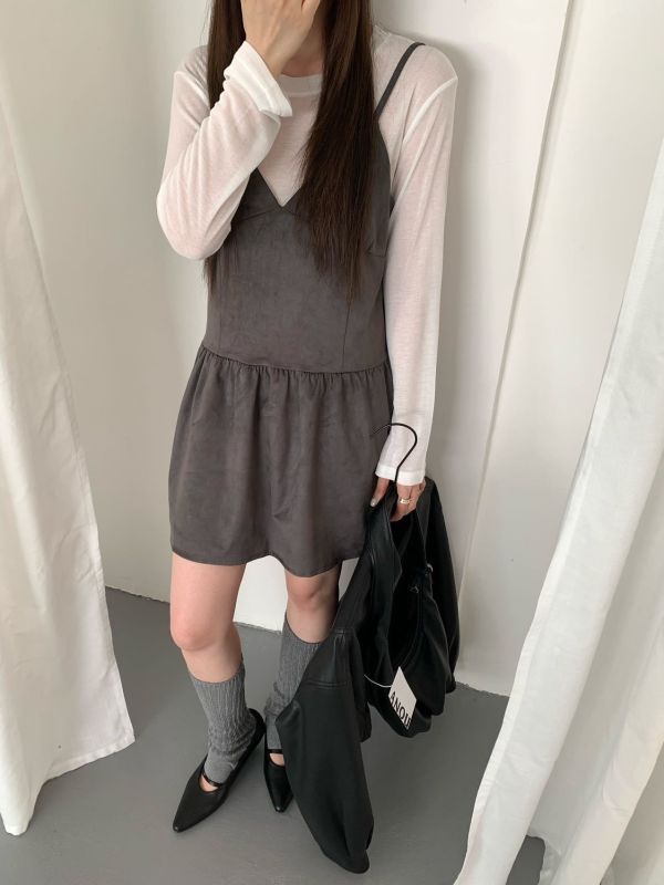 𝐍𝐞𝐰 𝟐𝟎𝟐𝟓 V領吊帶短洋 