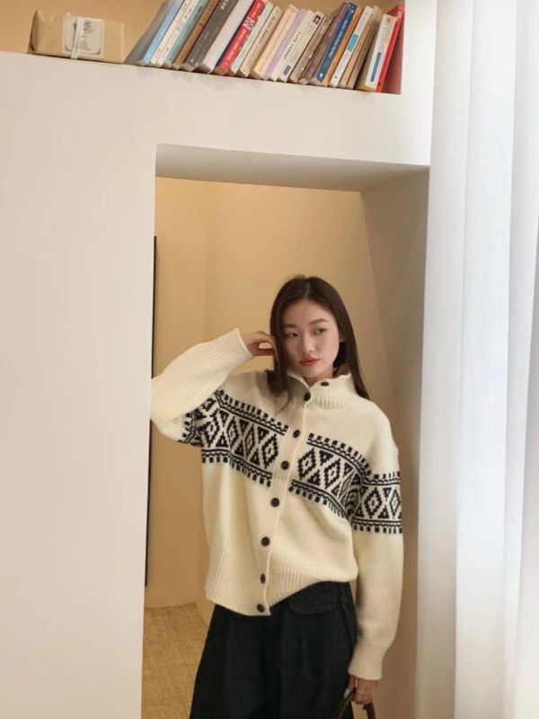 𝐍𝐞𝐰 北歐風雪花開釦毛衣 