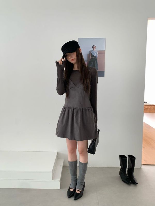 𝐍𝐞𝐰 𝟐𝟎𝟐𝟓 V領吊帶短洋 