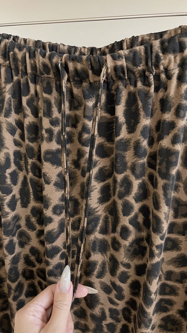 𝐍𝐞𝐰 𝟐𝟎𝟐𝟓 豹紋傘長裙 