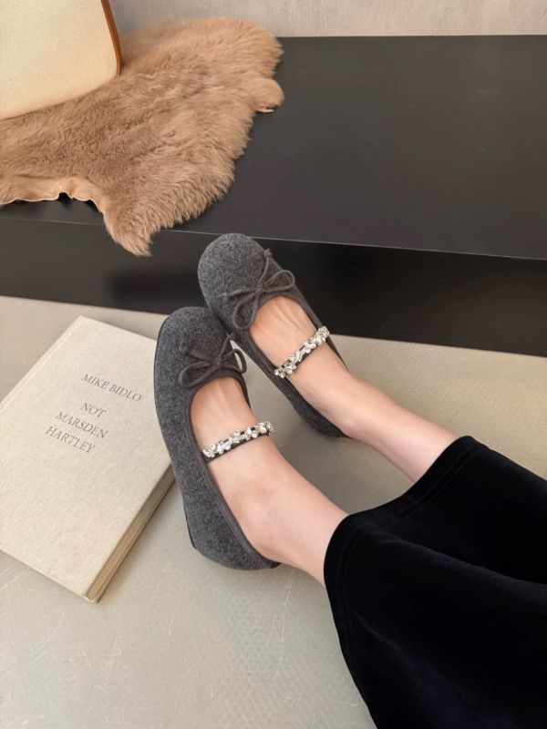 內增高3公分｜毛呢水鑽瑪莉珍平底休閒鞋 美人鞋窩 👠現貨+預購｜小個子內增高3公分｜精緻芭蕾毛呢水鑽內增高加絨瑪莉珍平底鞋~精緻女孩韓系必備新款@Grace