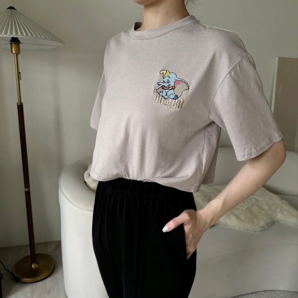小飛象刺繡短版短Ｔ 