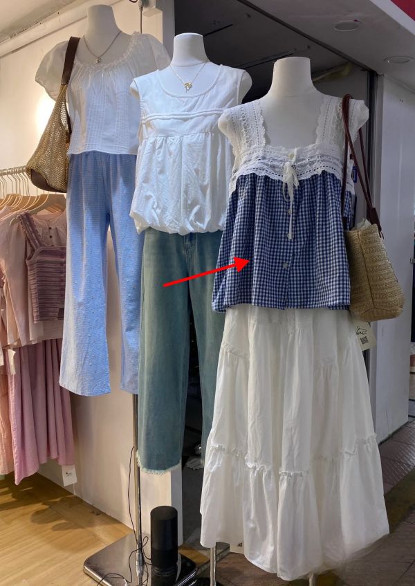 韓系 格子拼接蕾絲背心 韓國女裝,東大門服裝,流行穿搭,美人鞋窩,小個子穿搭,好看又平價,直播連線,現貨,
實體店鋪