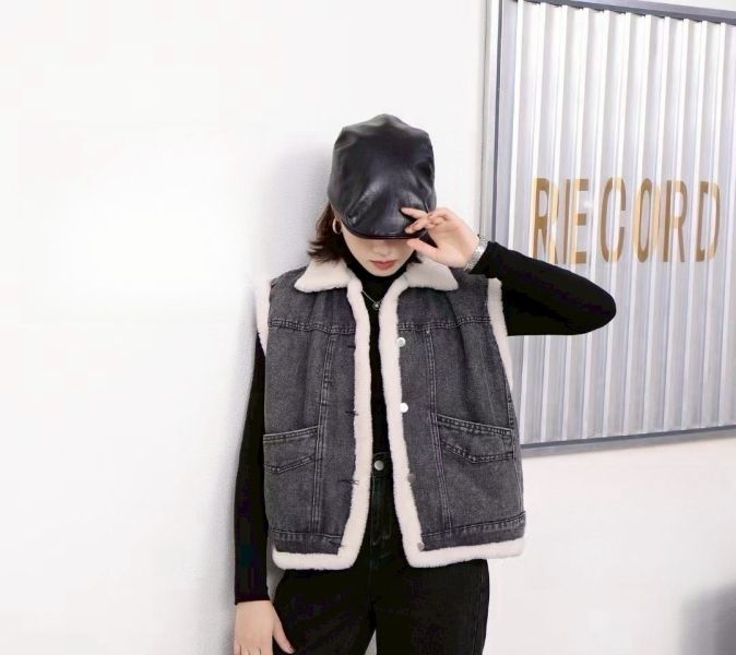 拼接牛仔刷毛背心 