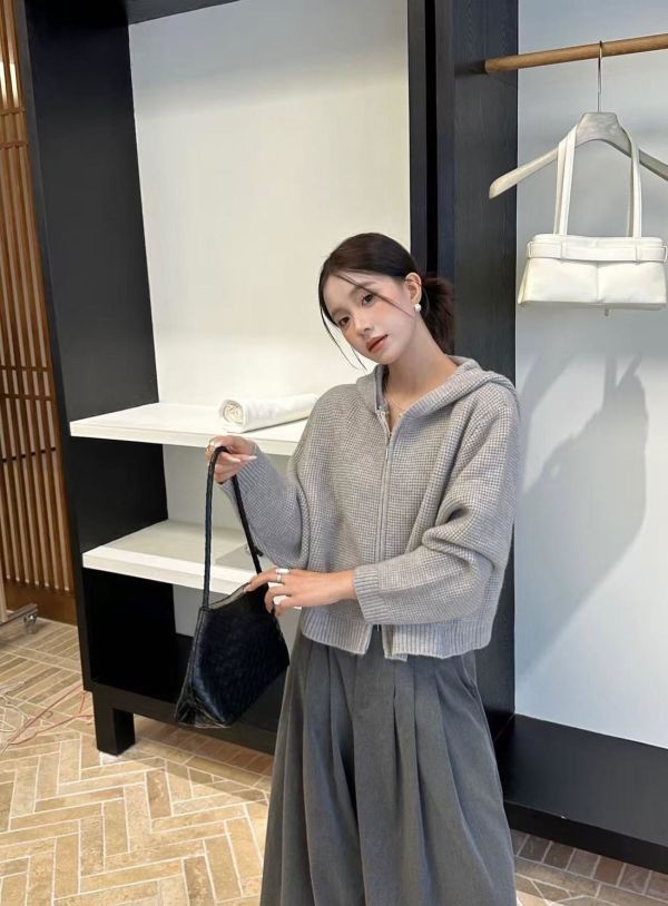 顆粒雙拉鍊毛衣外套 