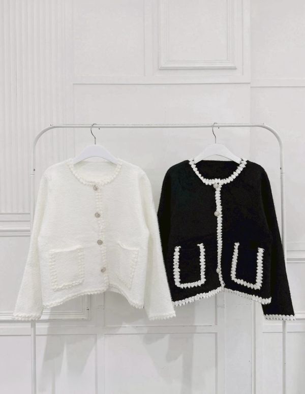 白花釦鬚鬚編織邊外套 