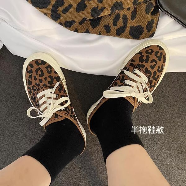 ［好穿推薦］偏大一號 35-40 豹紋懶人帆布鞋 #韓式鞋款 #韓式鞋款
厚底鞋
#增高鞋
#休閒運動鞋
#時尚鞋子
#東大門時尚
#鞋子設計
#舒適鞋款
#潮流運動鞋
#韓國流行