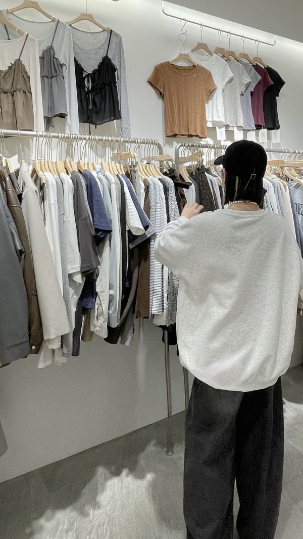 𝐍𝐞𝐰 𝟐𝟎𝟐𝟓 小黑貓衛衣 