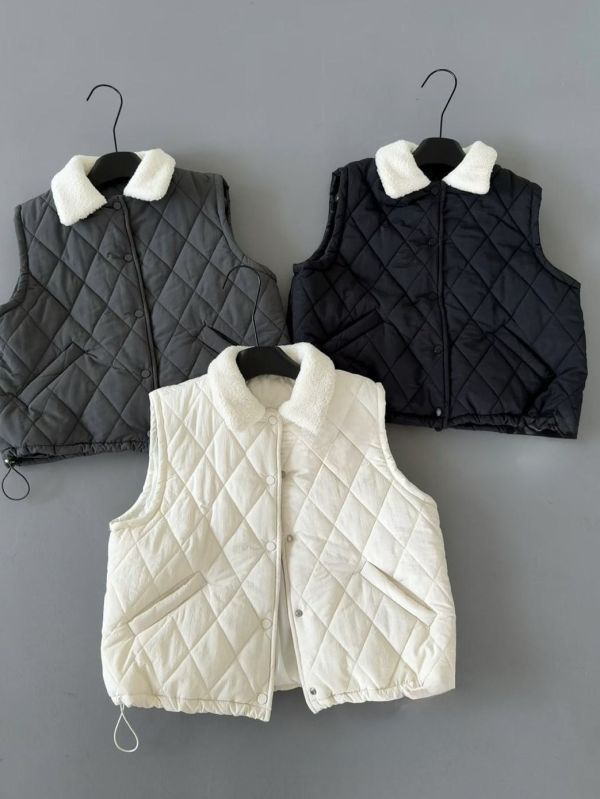 保暖毛領菱格鋪棉背心 