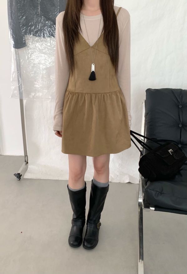 𝐍𝐞𝐰 𝟐𝟎𝟐𝟓 V領吊帶短洋 