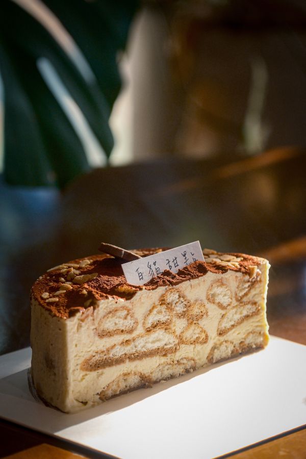 經典提拉米蘇 金門甜點,金門美食,金門旅遊,生日蛋糕,蛋糕,金門伴手禮,巧克力戚風,父親節蛋糕,母親節蛋糕,蛋糕外送,草莓蛋糕,達克瓦茲,提拉米蘇,草莓大福,戚風蛋糕,水果蛋糕,泡芙,金門下午茶,金門咖啡,金門民宿