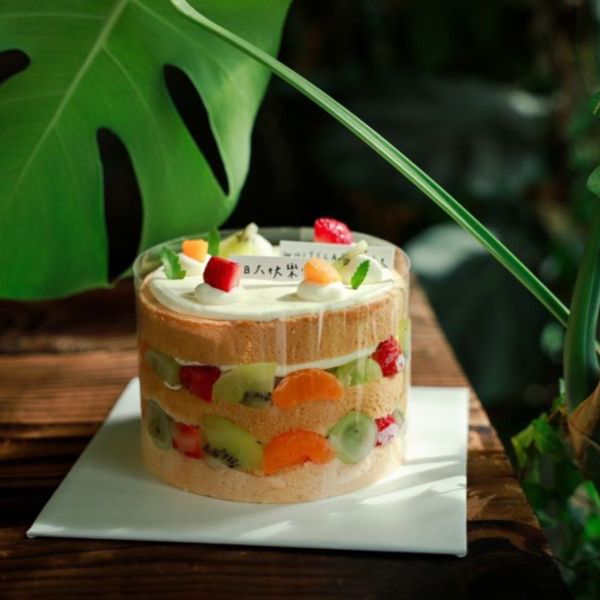 白貓水果戚風 金門甜點,金門美食,金門旅遊,生日蛋糕,蛋糕,金門伴手禮,巧克力戚風,父親節蛋糕,母親節蛋糕,蛋糕外送,草莓蛋糕,達克瓦茲,提拉米蘇,草莓大福,戚風蛋糕,水果蛋糕,泡芙,金門下午茶,金門咖啡,金門民宿