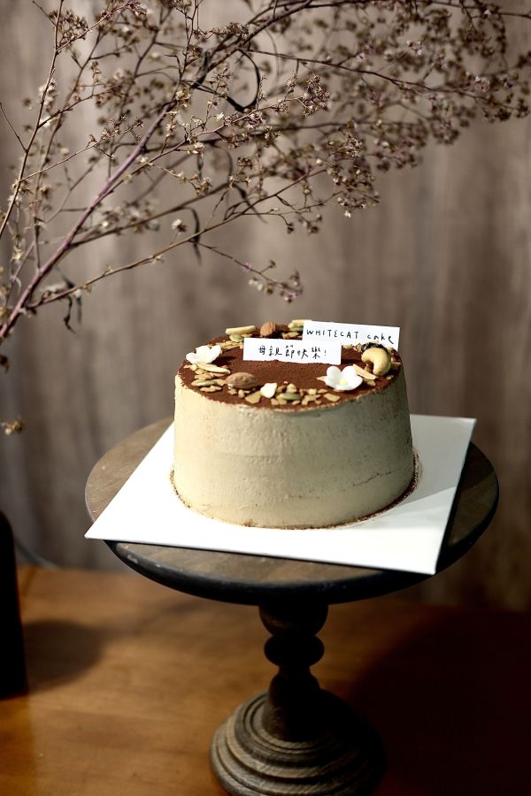 提拉米蘇戚風蛋糕 金門甜點,金門美食,金門旅遊,生日蛋糕,蛋糕,金門伴手禮,巧克力戚風,父親節蛋糕,母親節蛋糕,蛋糕外送,草莓蛋糕,達克瓦茲,提拉米蘇,草莓大福,戚風蛋糕,水果蛋糕,泡芙,金門下午茶,金門咖啡,金門民宿