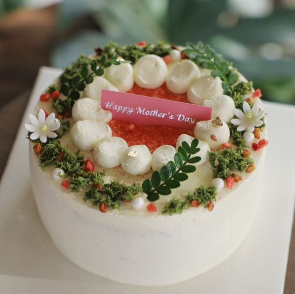 本月蛋糕【草莓冰淇淋蛋糕】 金門甜點,金門美食,金門旅遊,生日蛋糕,蛋糕,金門伴手禮,巧克力戚風,父親節蛋糕,母親節蛋糕,蛋糕外送,草莓蛋糕,達克瓦茲,提拉米蘇,草莓大福,戚風蛋糕,水果蛋糕,泡芙,金門下午茶,金門咖啡,金門民宿