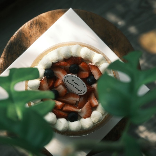 草莓戚風裸蛋糕 金門甜點,金門美食,金門旅遊,生日蛋糕,蛋糕,金門伴手禮,巧克力戚風,父親節蛋糕,母親節蛋糕,蛋糕外送,草莓蛋糕,達克瓦茲,提拉米蘇,草莓大福,戚風蛋糕,水果蛋糕,泡芙,金門下午茶,金門咖啡,金門民宿