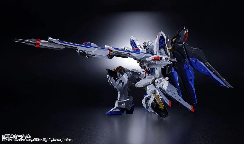 27年3月預購 ABSOLUTE ACT 攻擊自由鋼彈 可動完成品 