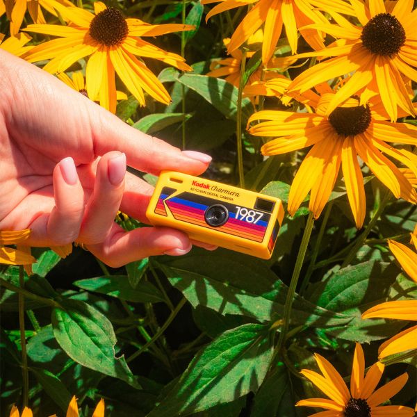 [即將到貨] Kodak Charmera 迷你數位相機鑰匙圈 盲盒（不含記憶卡） 