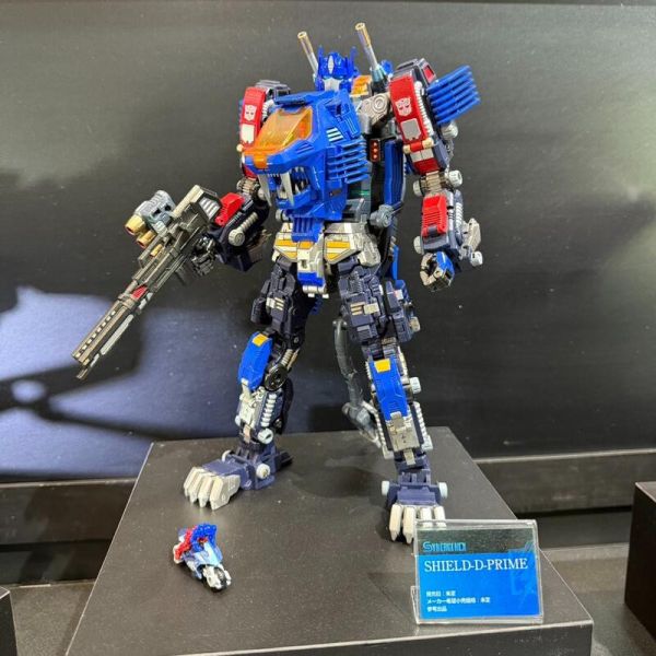 2026年2月預購 TAKARATOMY SYNERGENEX T-SPARK 洛伊德 X 變形金剛 X 戴亞克隆 聯名款 1/60 SHIELD-D-PRIME 長牙獅 柯博文 可動完成品 