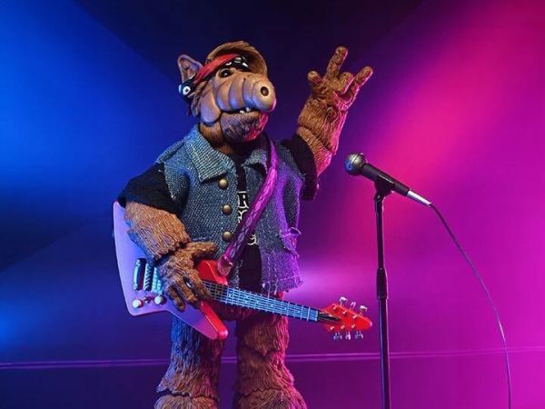 8月預購 NECA 7吋 家有阿福 阿福 Born to Rock Alf  可動完成品 