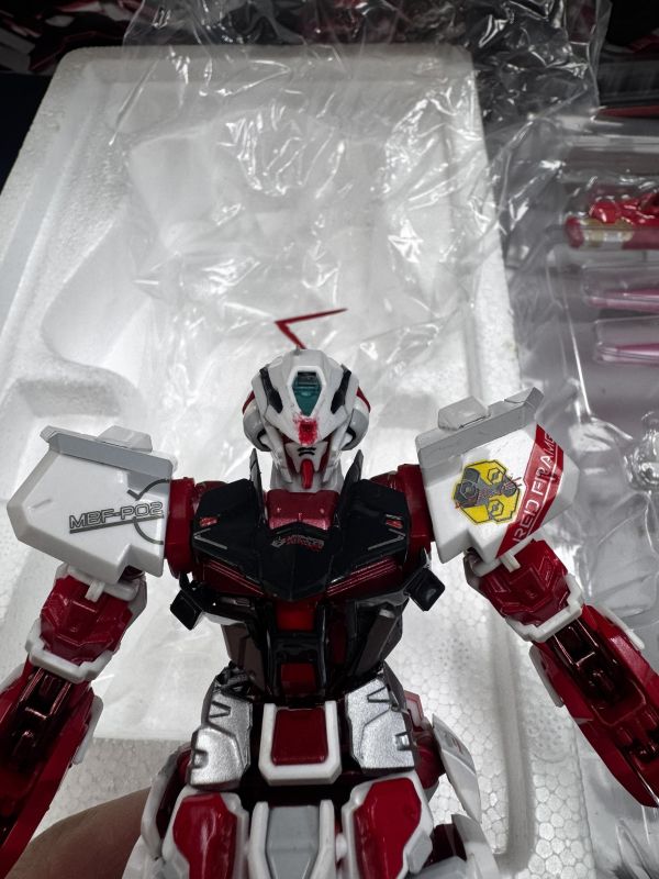 [現貨] 清倉特價 火龍果紅異端 MB樣式 可動完成品 (瑕疵) 