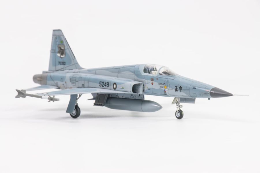 2024年第二季預購 夢模型 1/72 國軍版 永遠的虎嘯F-5E-RF5E-F-5F 三架套裝 組裝模型 