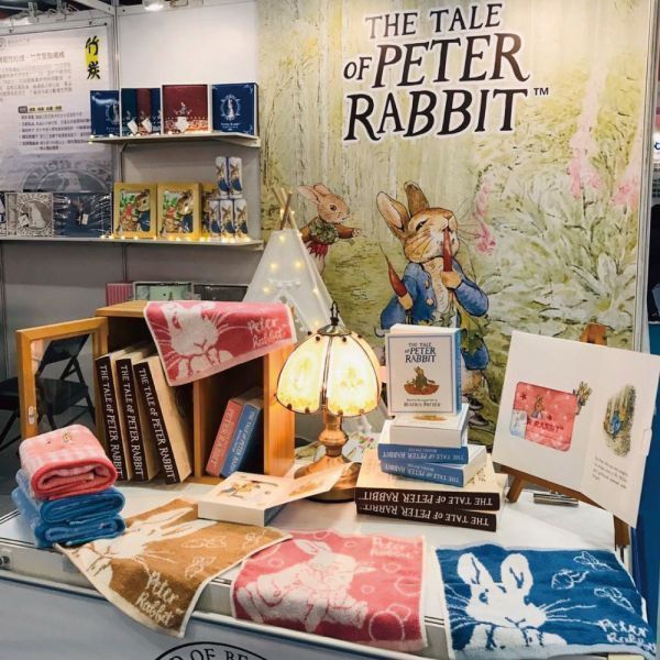 PETER RABBIT彼得兔純棉精織緹花毛巾PR3653 PETER RABBIT 彼得兔純棉精織緹花毛巾(高質感精品)PR3653,毛巾,柔軟毛巾,吸水毛巾,大尺寸毛巾,小巧毛巾,棉毛巾,微纖毛巾,快乾毛巾,多功能毛巾,厚實毛巾,品牌毛巾,優質毛巾,台灣毛巾