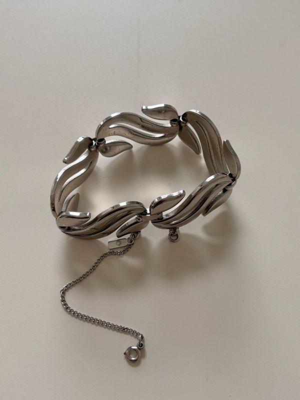 Monet 銀色金屬手鍊 