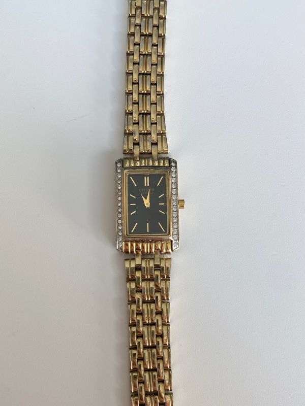 Citizen排鑽黑金長方錶 | Vintage Citizen with Diamonds in Rectangle 
