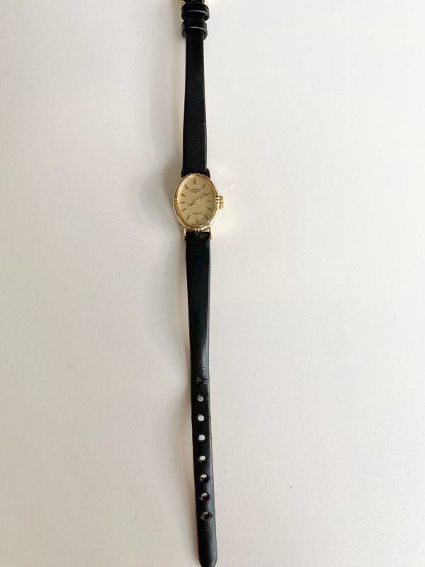 Rotary 金框橢圓皮錶帶 | Vintage Classic Rotary in Oval 
