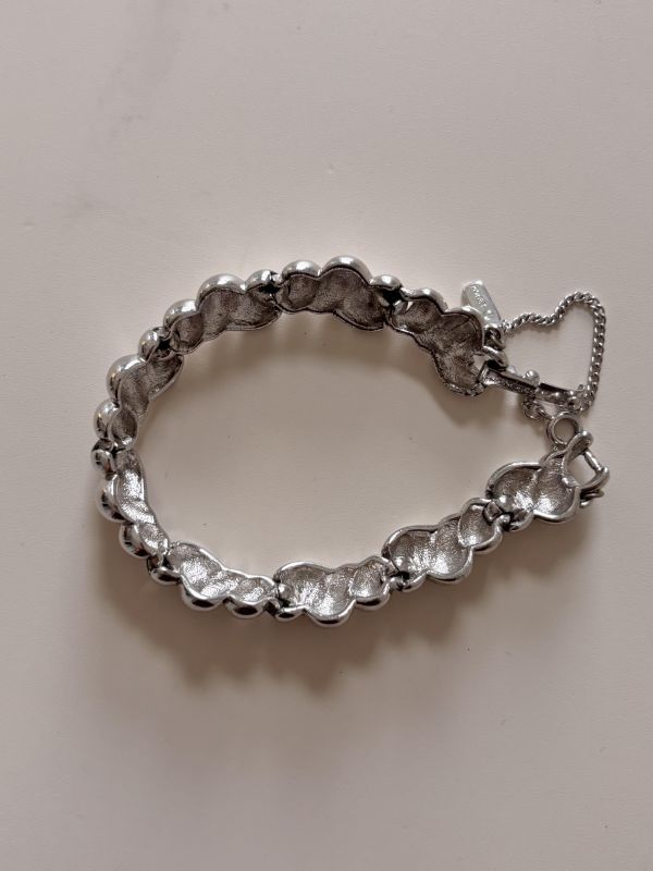 Monet 流光銀色手鍊 