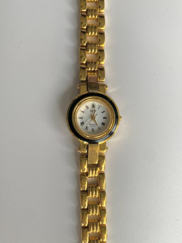 Armitron Now 中古黑匡小圓錶 