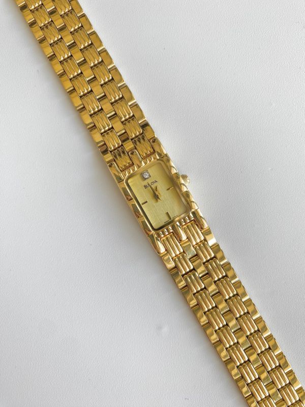 Bulova寶路華長方形金錶 | Beautiful Bulova in Rectangle with Diamanté 
