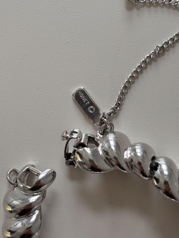 Monet 流光銀色手鍊 